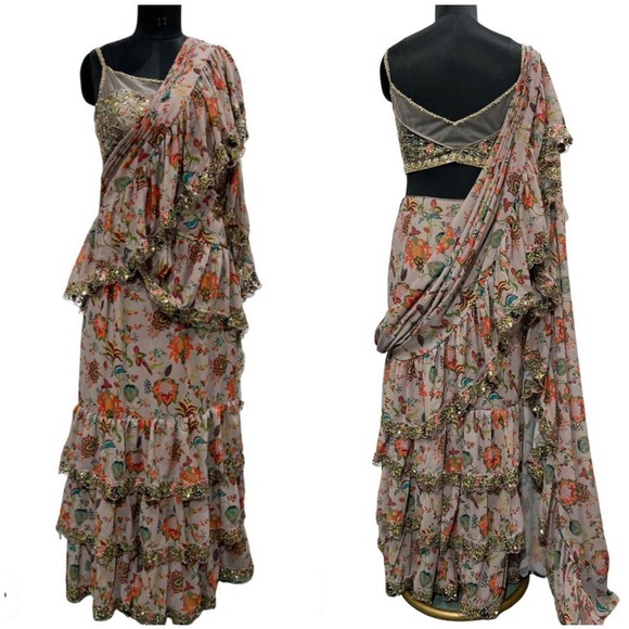 Sabyasachi ready to wear saree - Picture 1 of 1